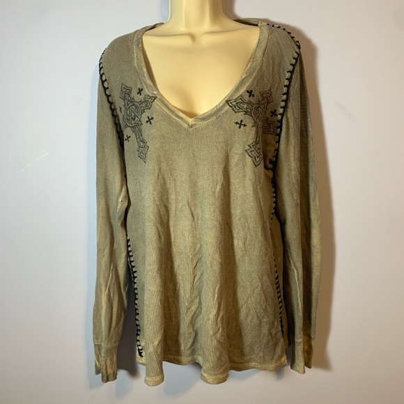 Affliction Tops - Affliction v neck waffle thermal long sleeve tee XL grey black cross stitching